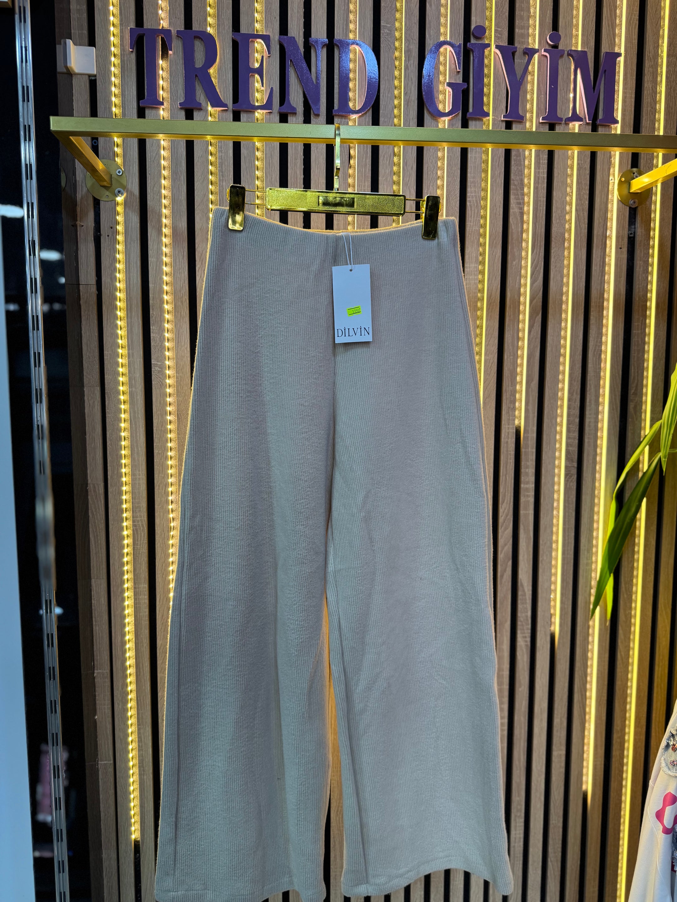 DILVIN TRIKO PANTOLON KREM