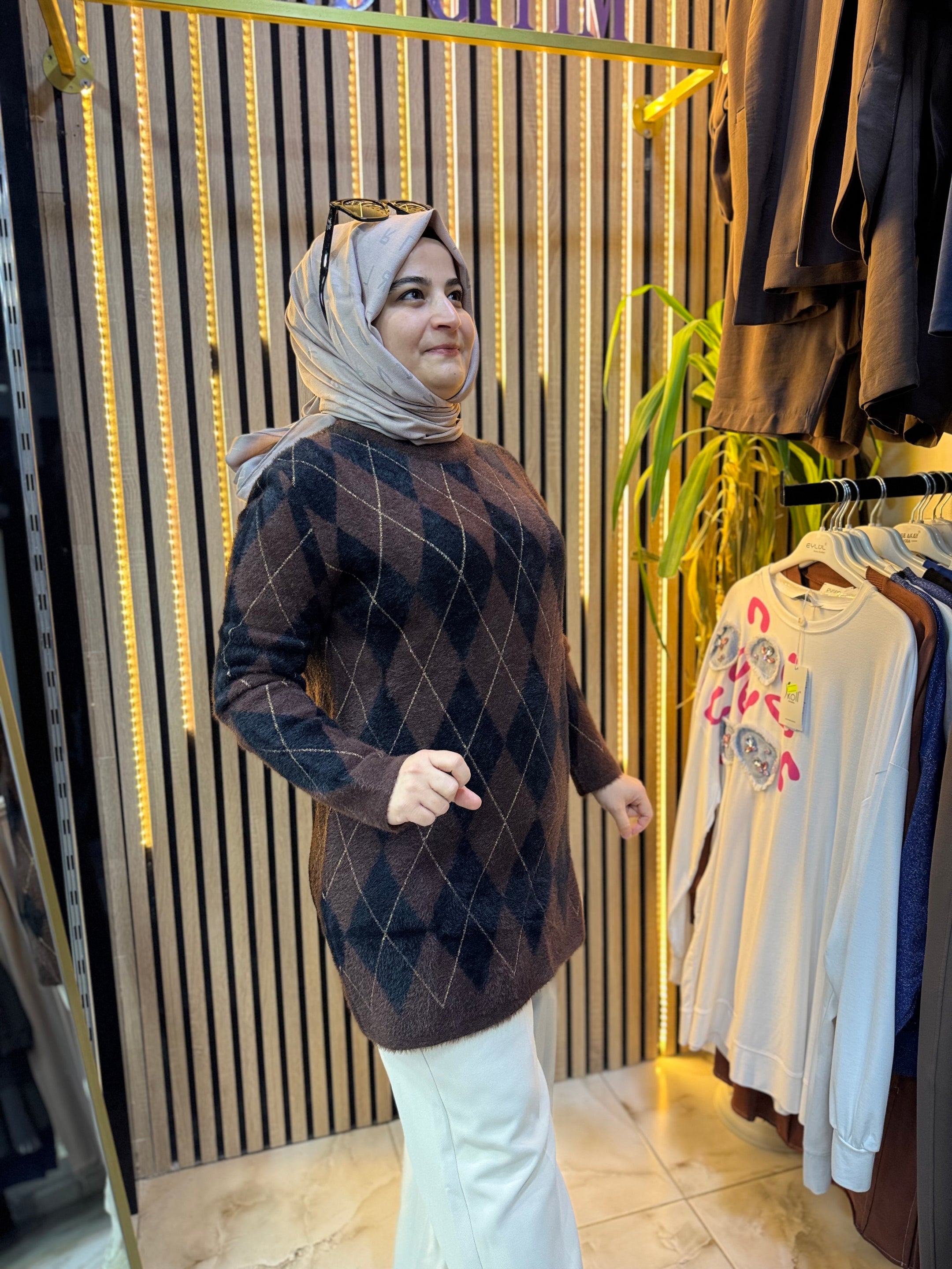 BAKLAVA DESEN YUMOŞ TUNIK