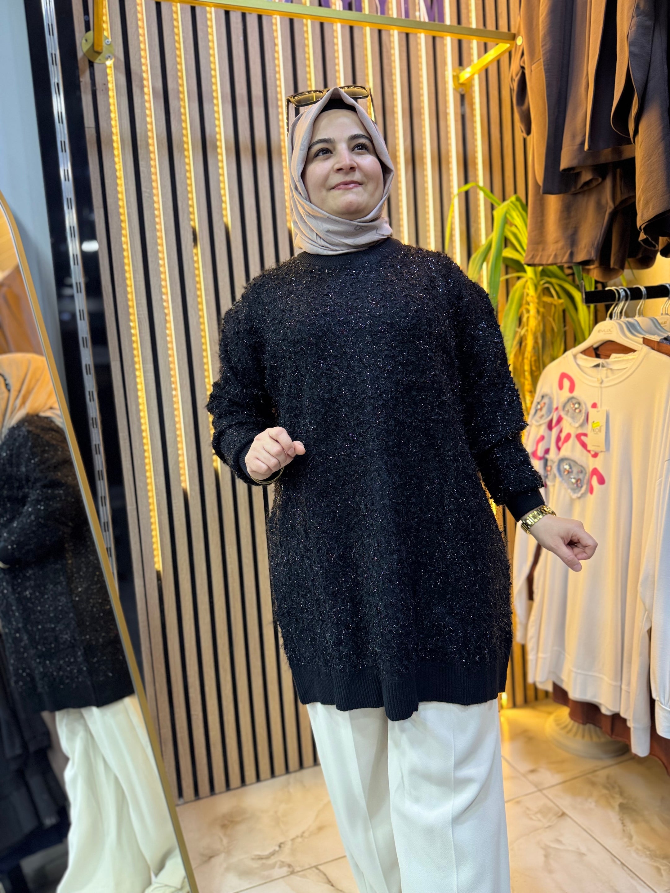 ANGORA YUMOŞ TUNIK SİYAH