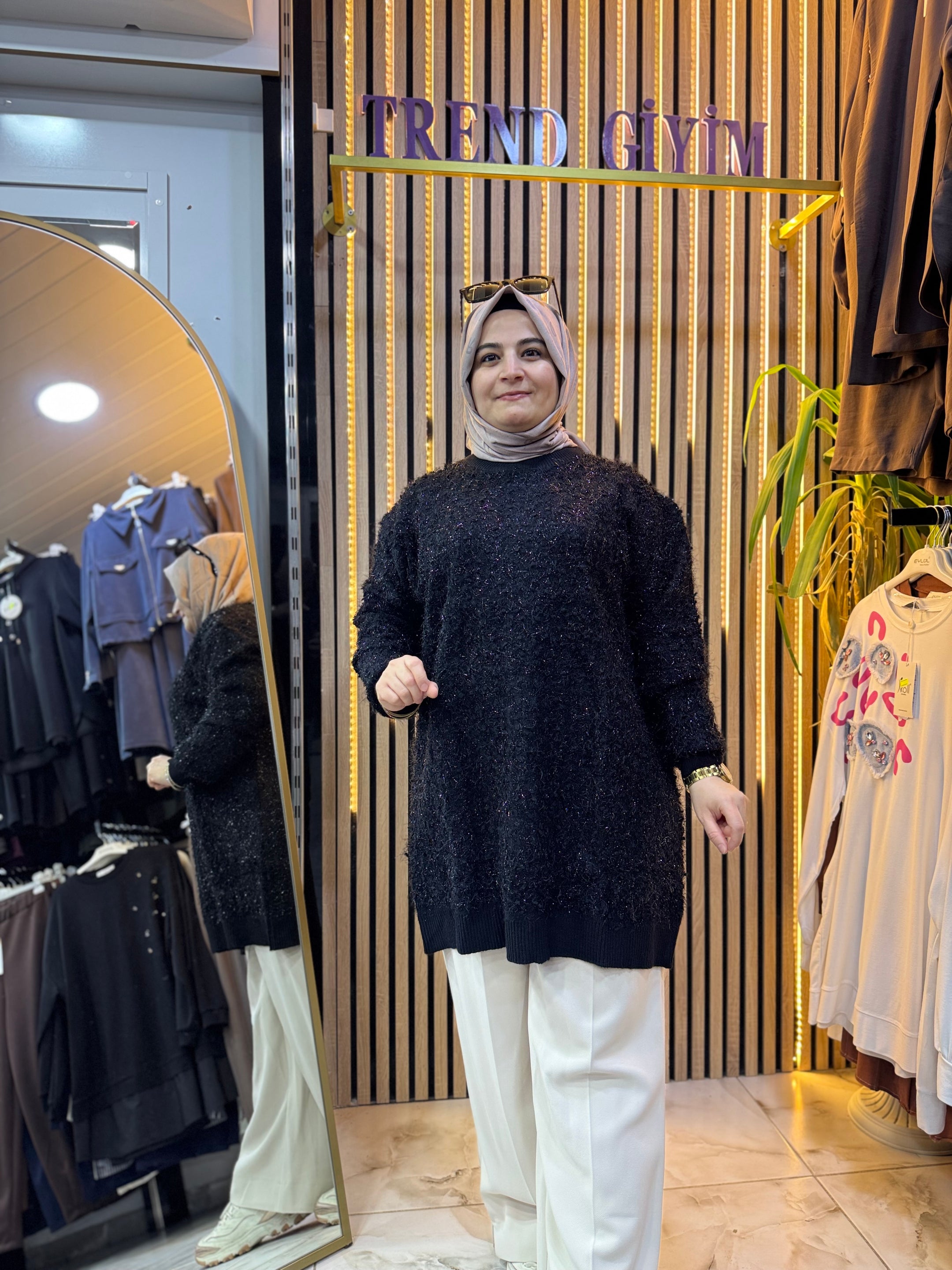 ANGORA YUMOŞ TUNIK SİYAH