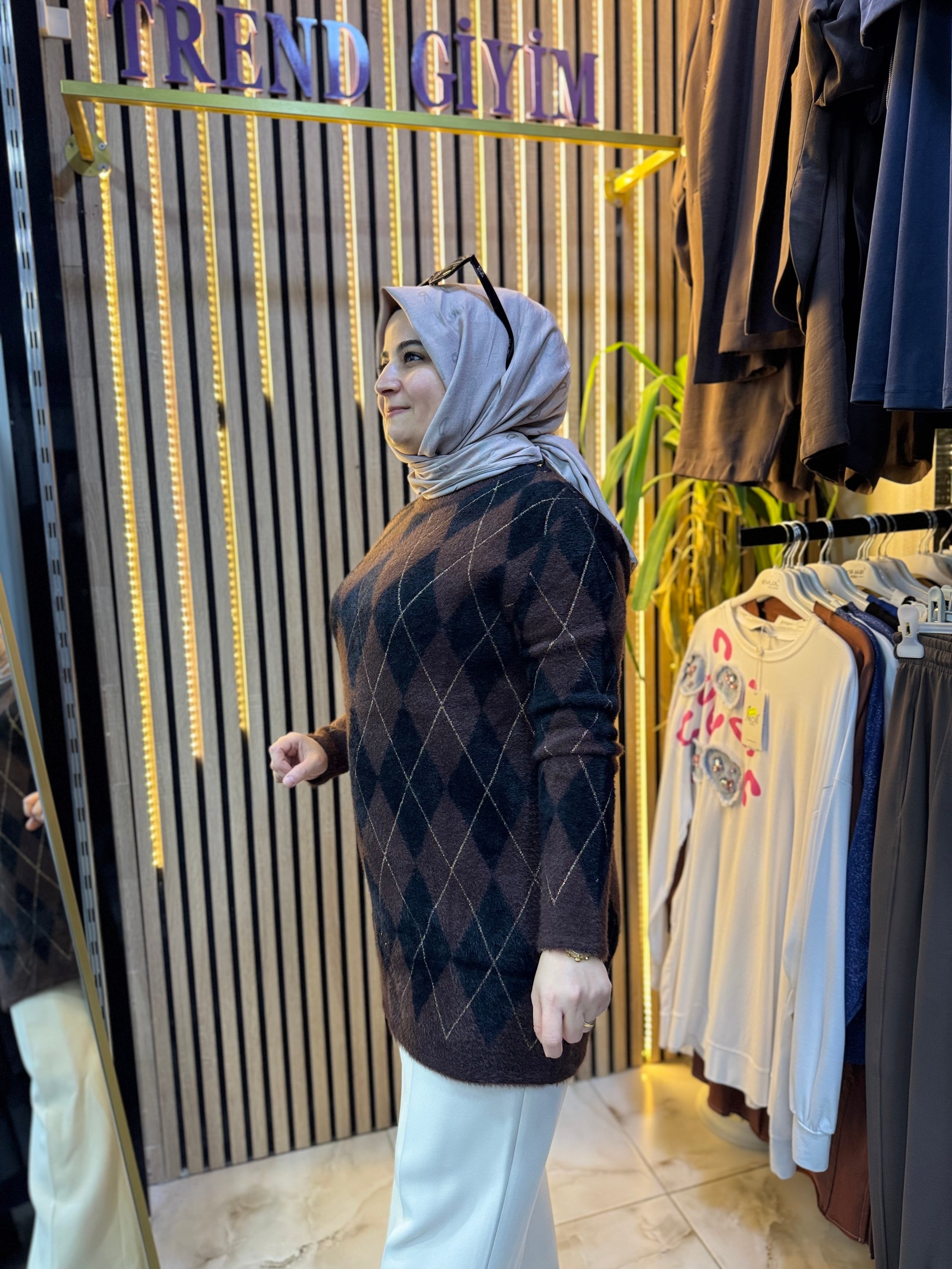 BAKLAVA DESEN YUMOŞ TUNIK