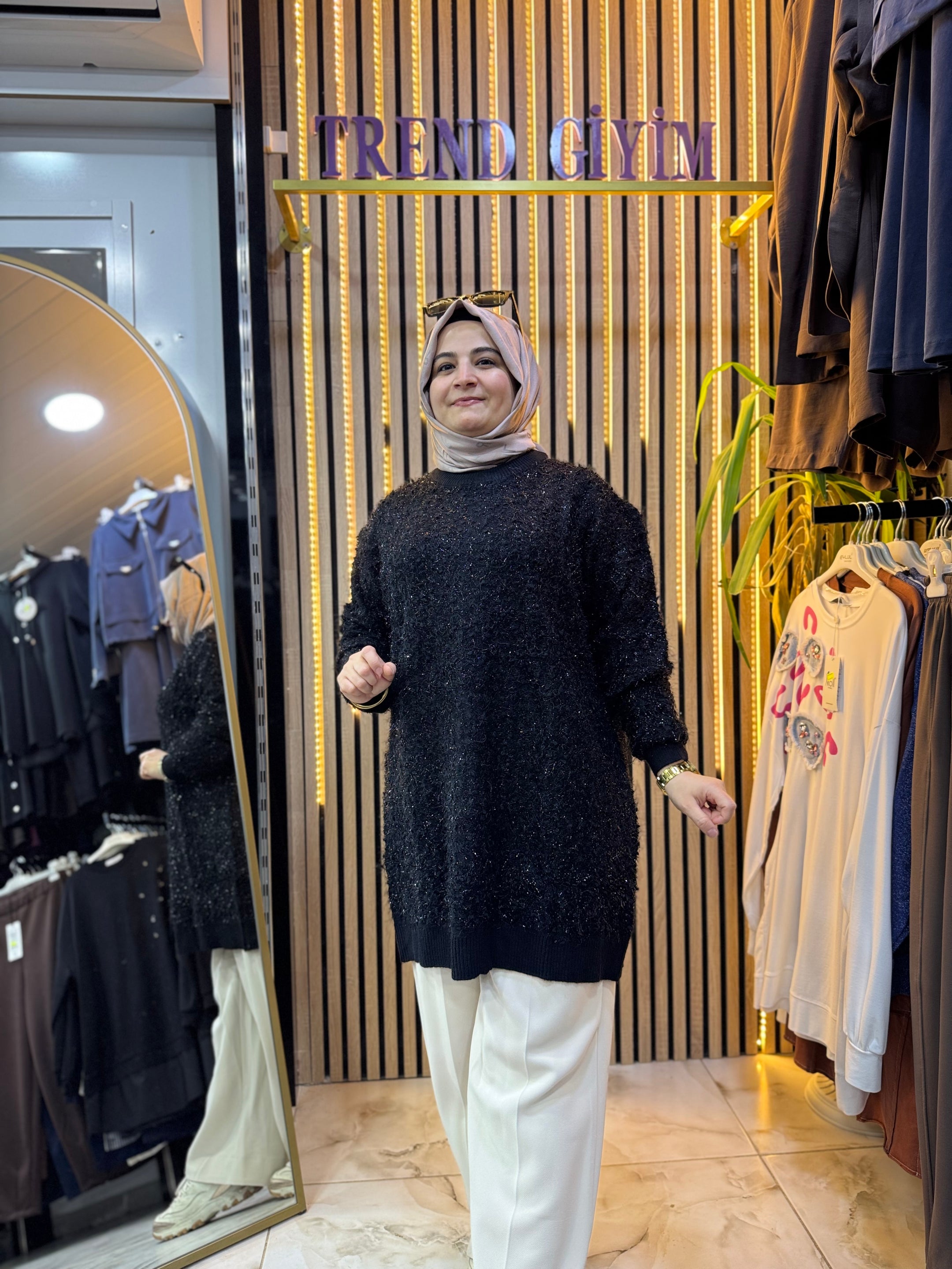 ANGORA YUMOŞ TUNIK SİYAH