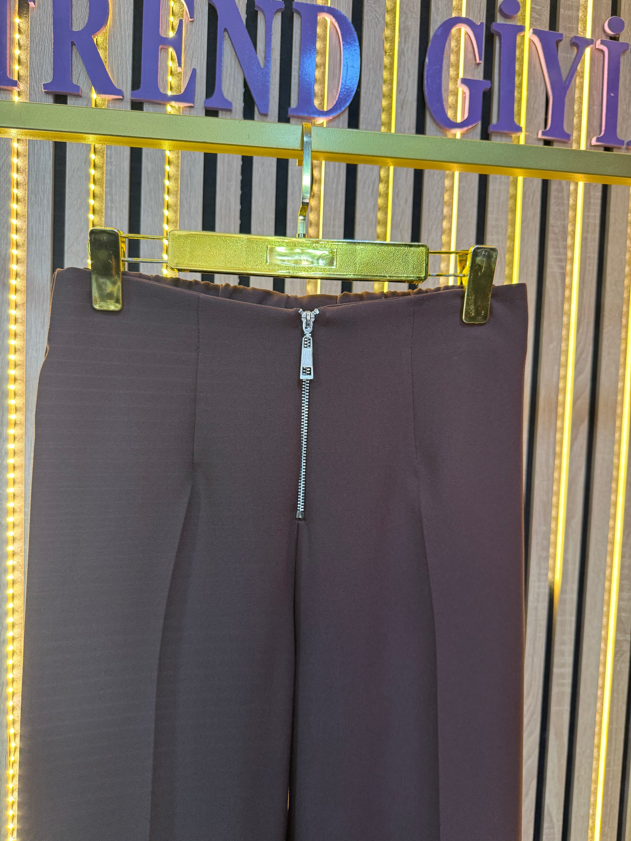 PUANE DÖKÜMLÜ KREP PANTOLON ACI KAHVE P2