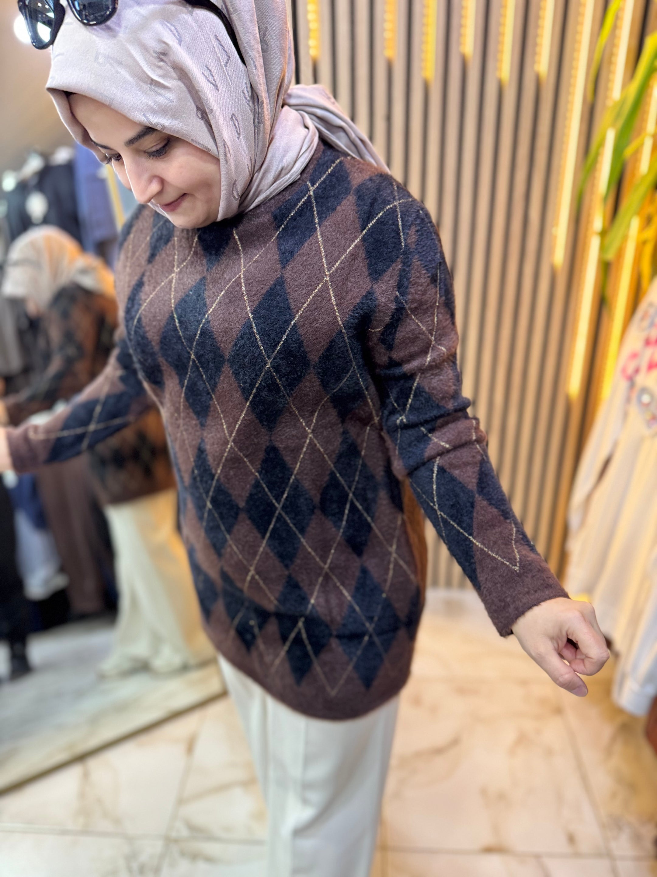 BAKLAVA DESEN YUMOŞ TUNIK