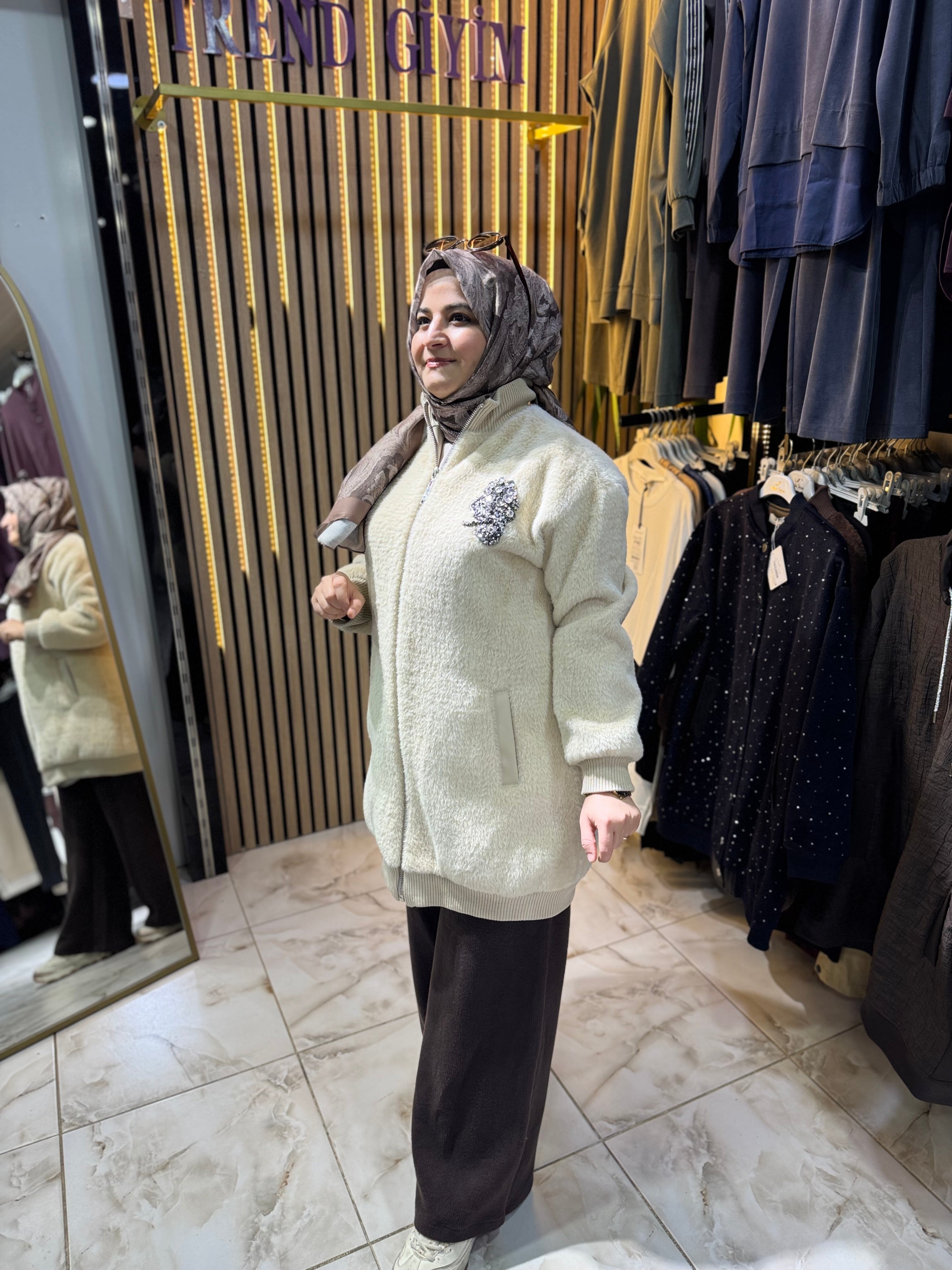 STELLA ANGORA PELUŞ KABAN