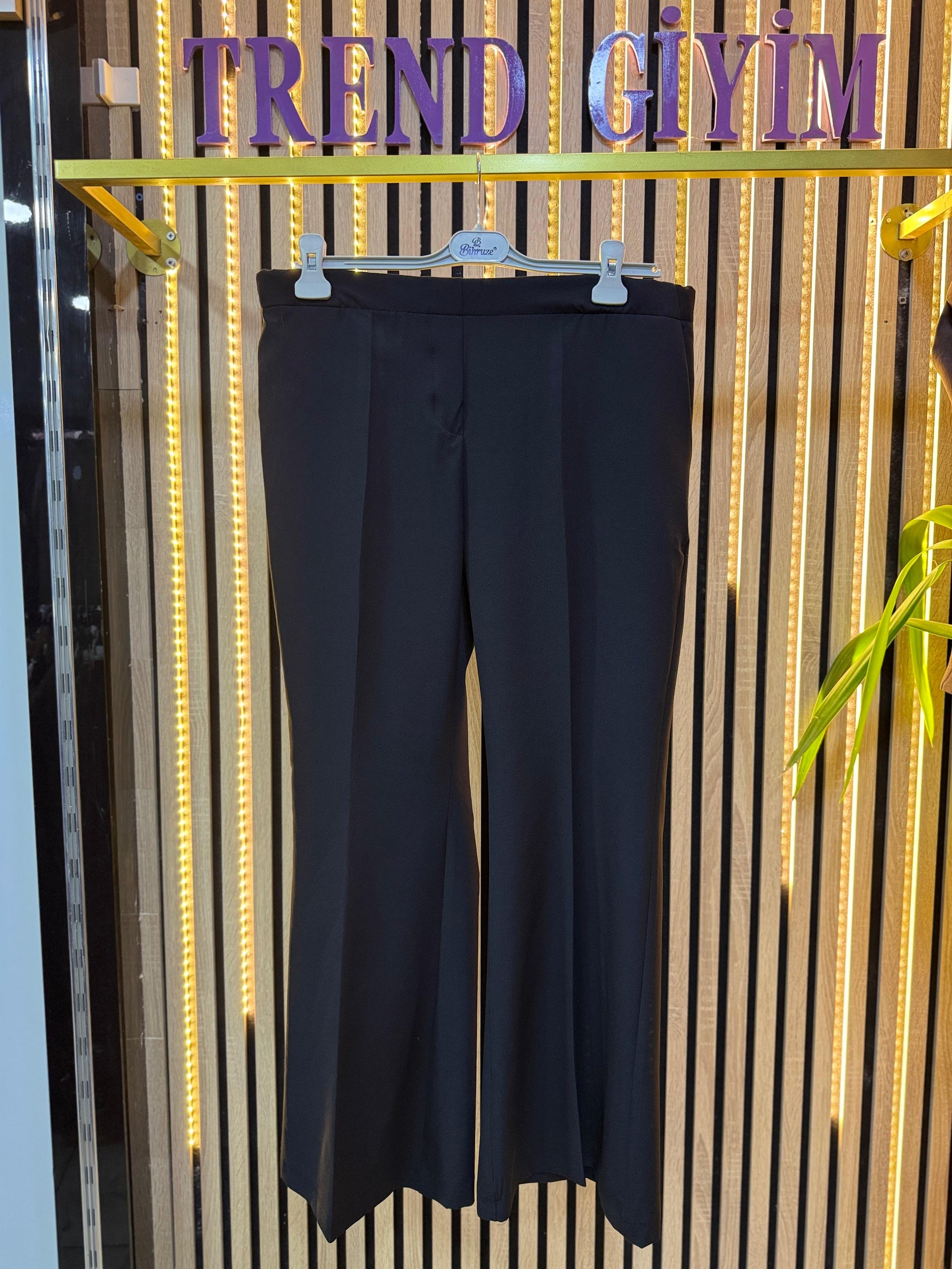 BİHRUZE İSPANYOL PAÇA KREP PANTOLON SİYAH