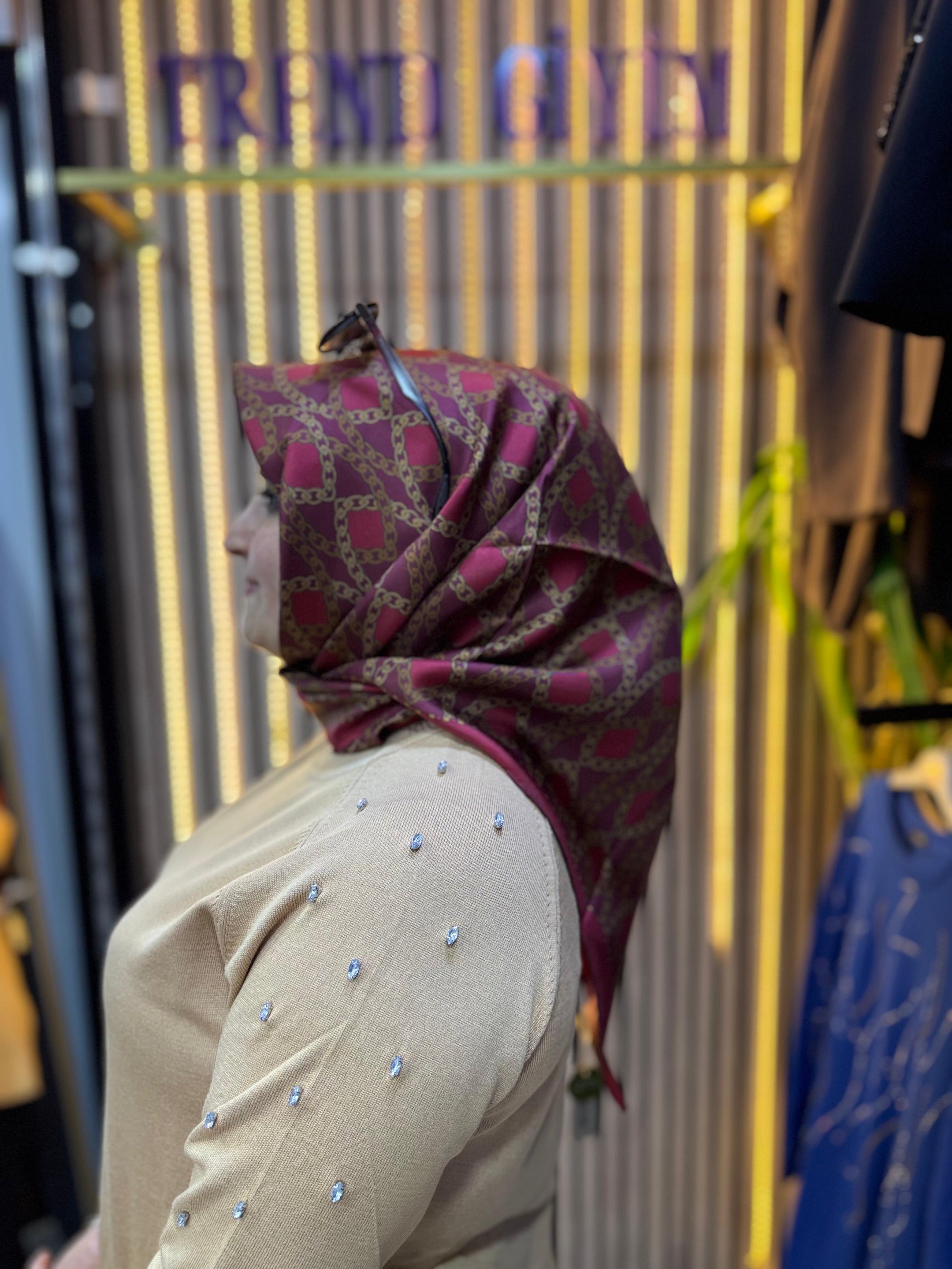 ARMİNE İPEK EŞARP T14