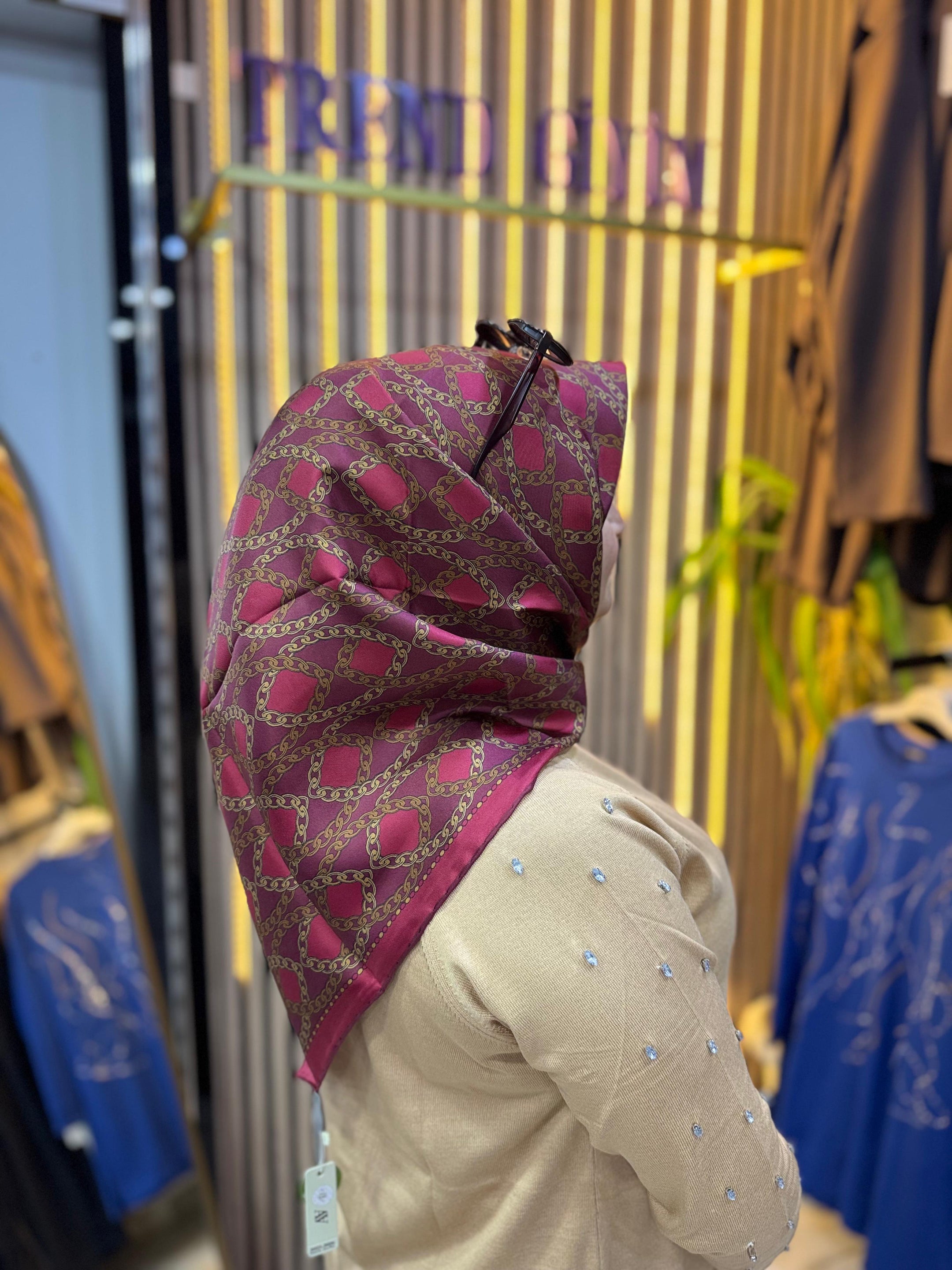 ARMİNE İPEK EŞARP T14