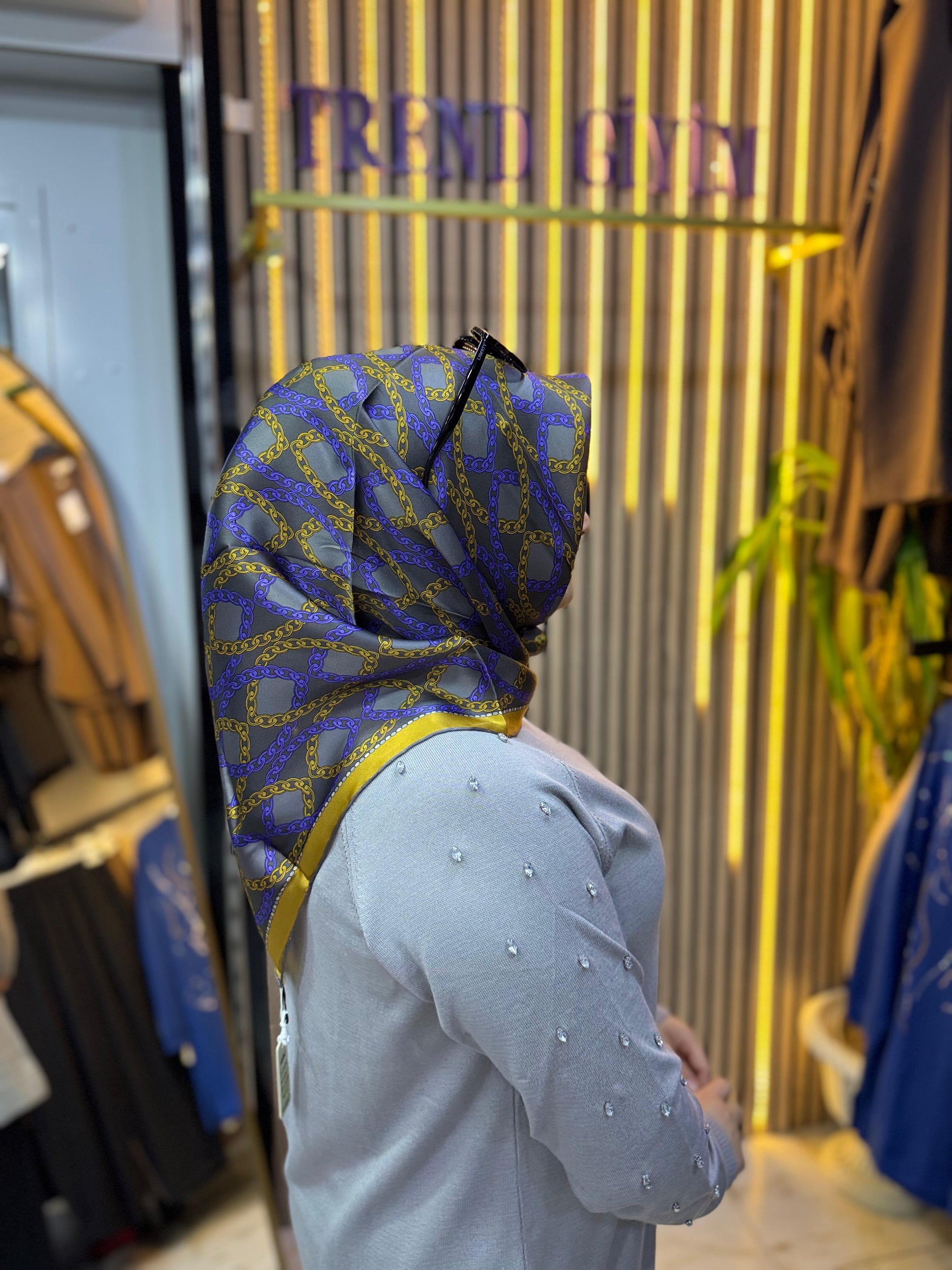 ARMİNE İPEK EŞARP T13