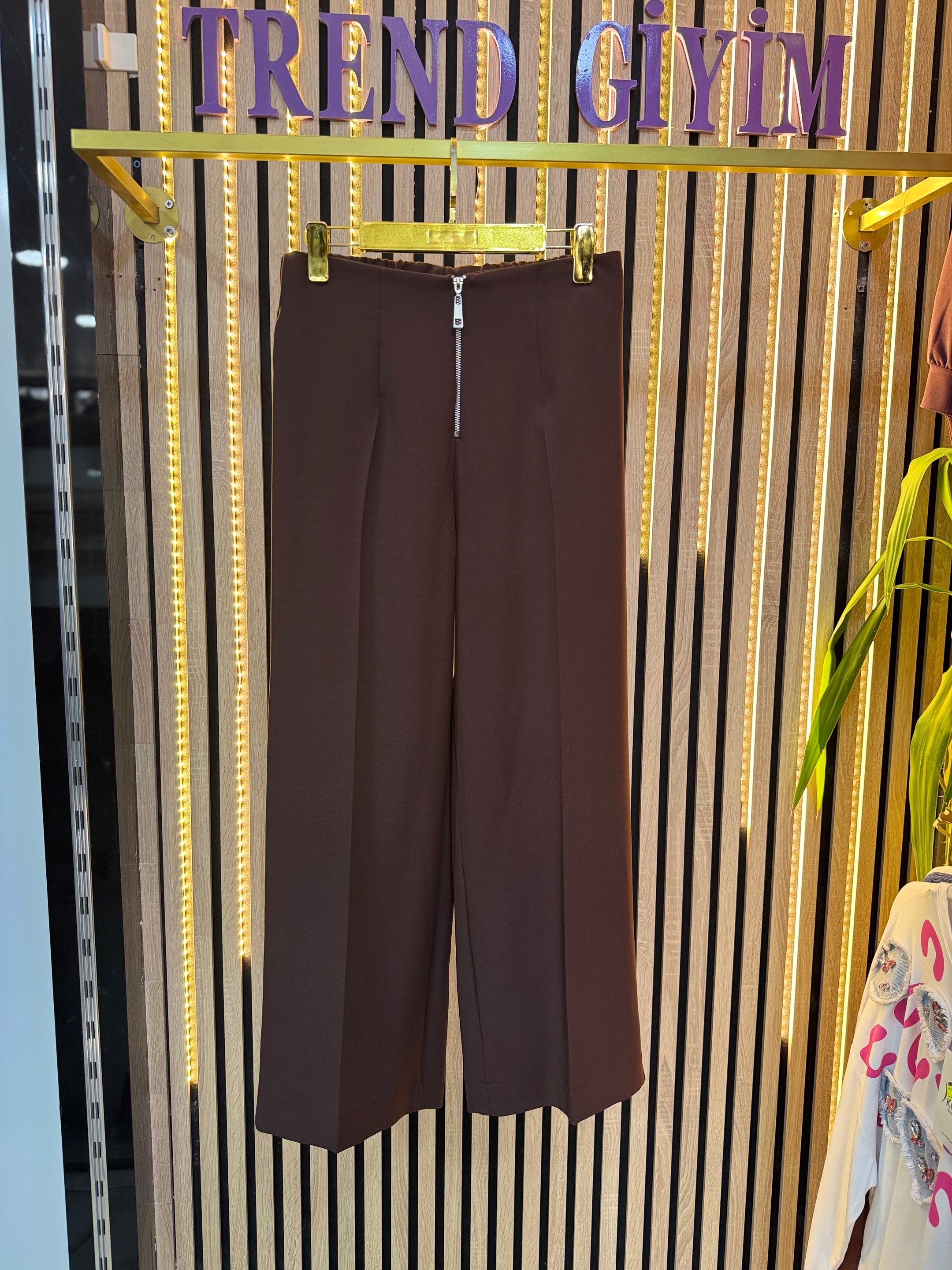 PUANE DÖKÜMLÜ KREP PANTOLON ACI KAHVE P2