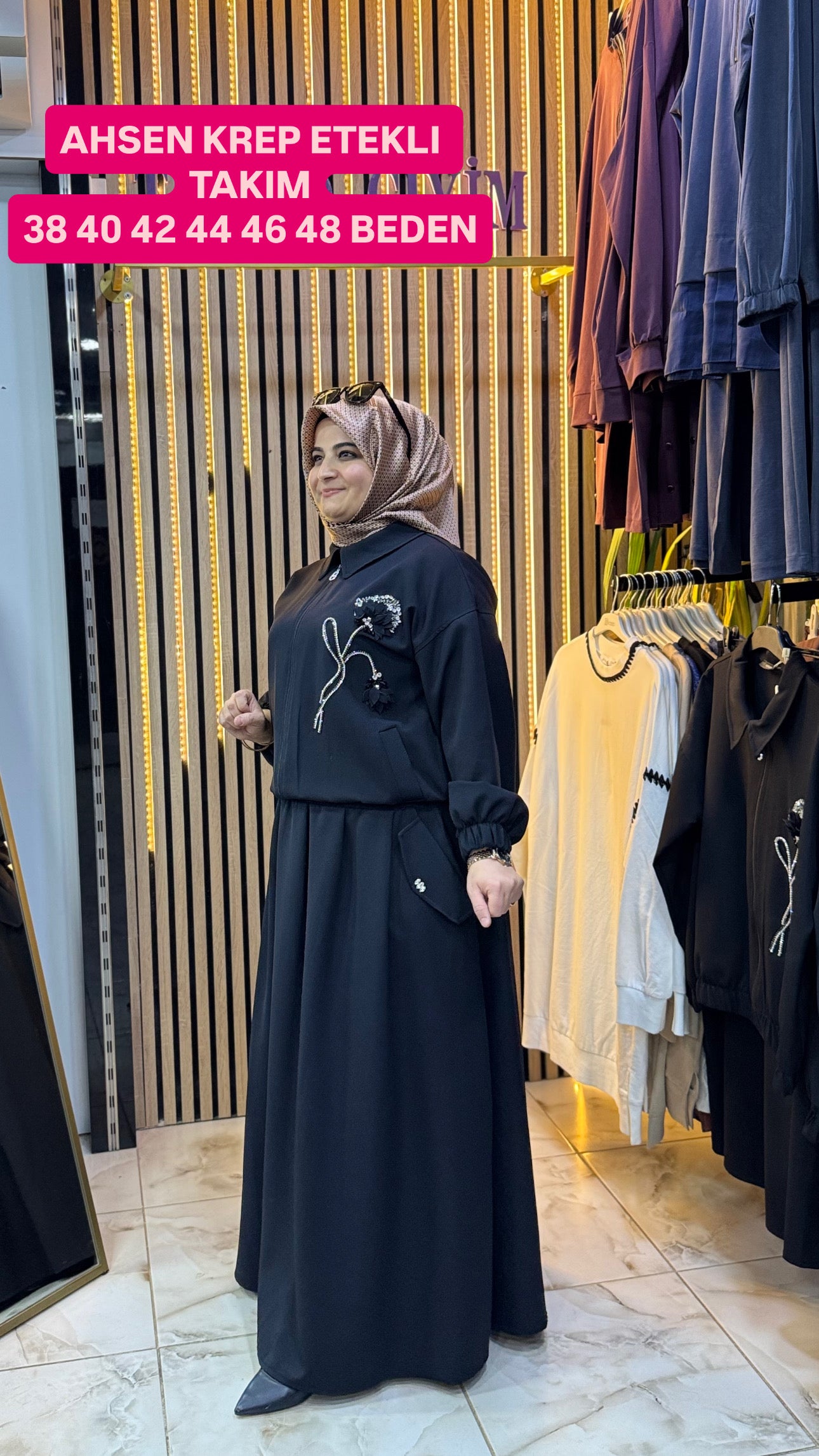 GÜL DETAYLI ETEKLI TAKIM KREP KUMAŞ ETK 2