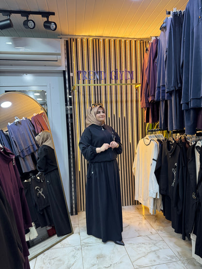 GÜL DETAYLI ETEKLI TAKIM KREP KUMAŞ ETK 2
