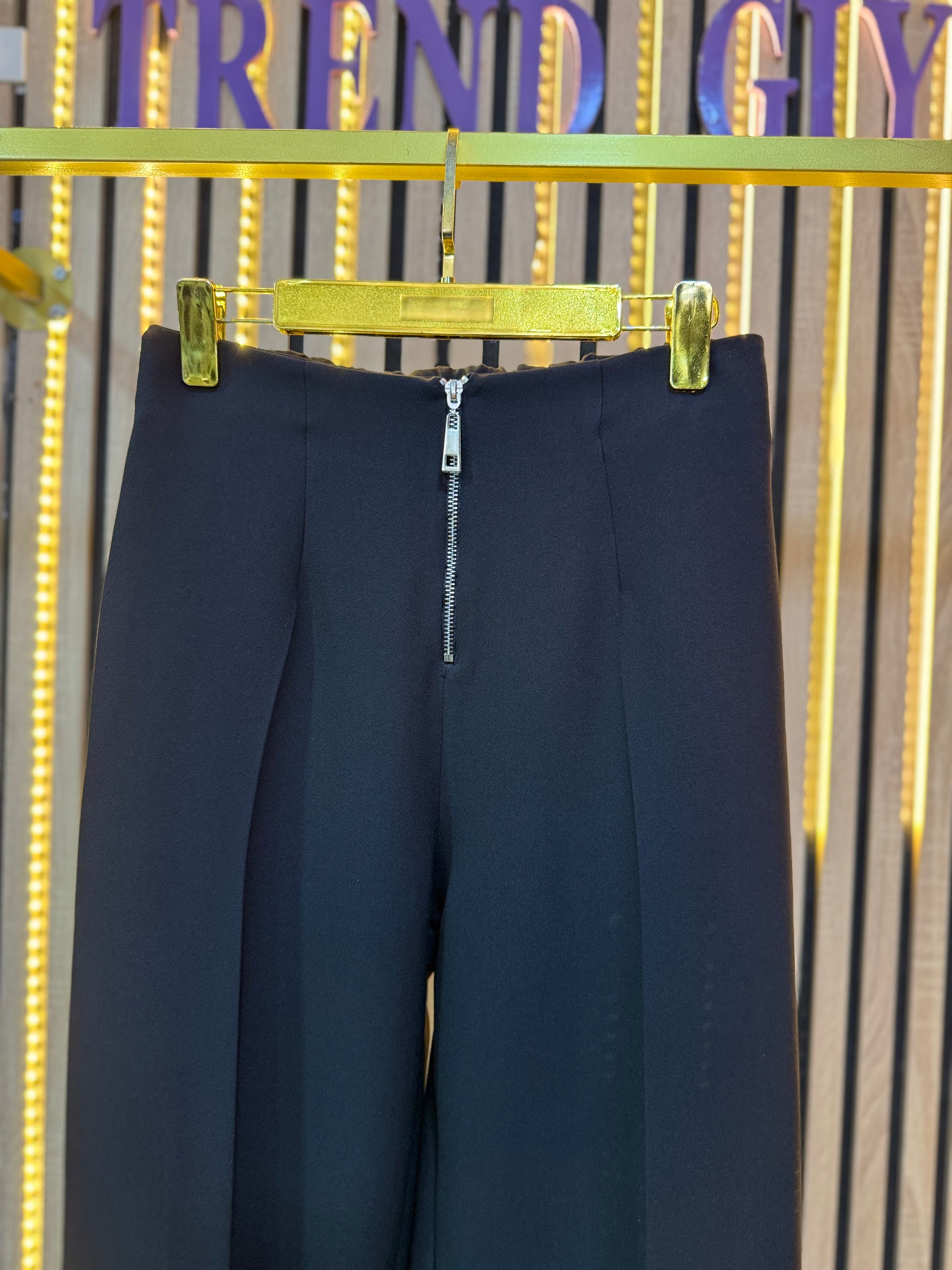 PUANE DÖKÜMLÜ KREP PANTOLON SİYAH P21