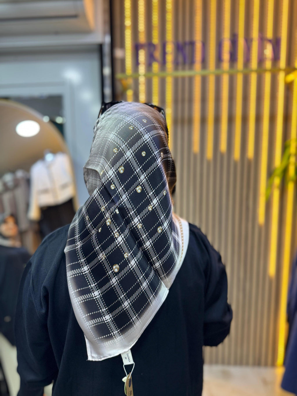 ARMİNE İPEK EŞARP R13