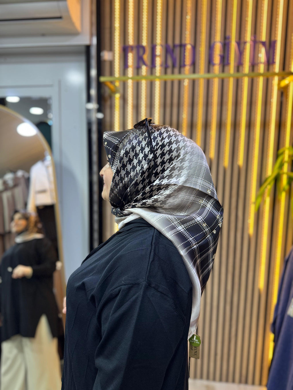 ARMİNE İPEK EŞARP R13