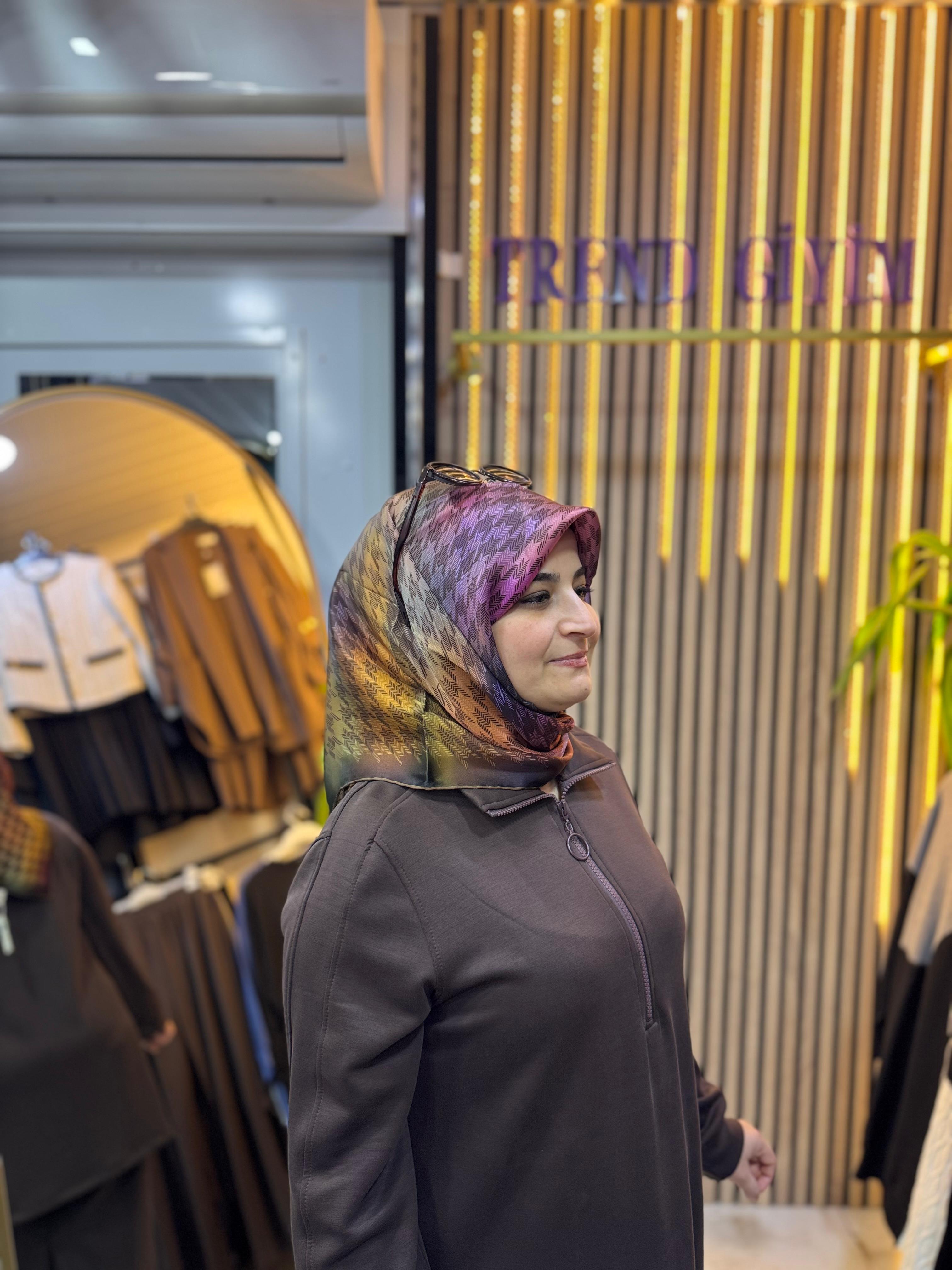 ARMİNE İPEK EŞARP Ş14