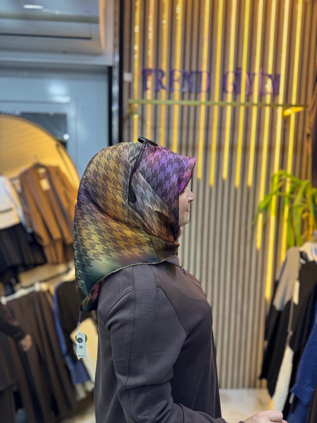 ARMİNE İPEK EŞARP Ş14