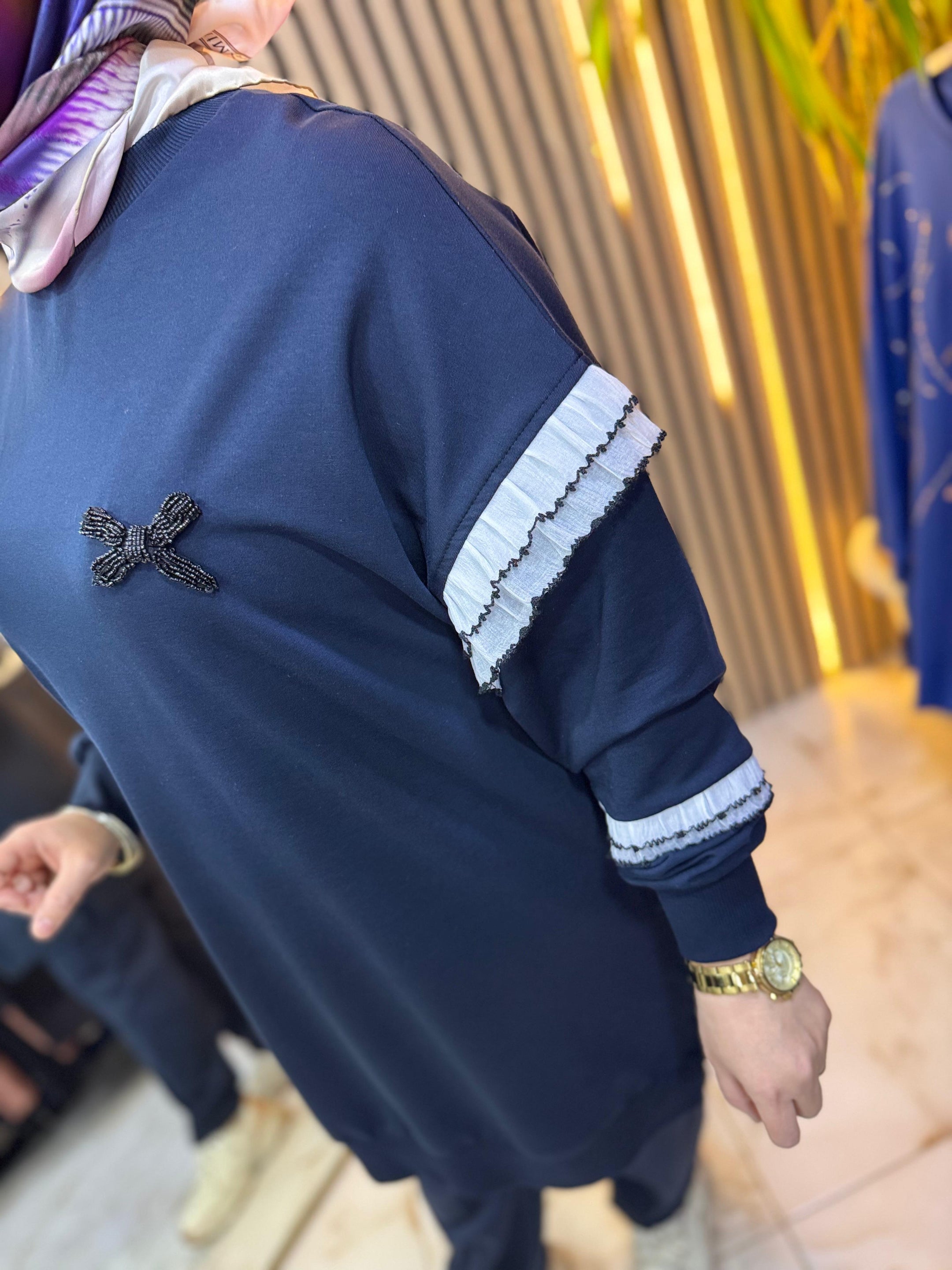 KOLU FIRFIRLI TUNİK SİYAH T12