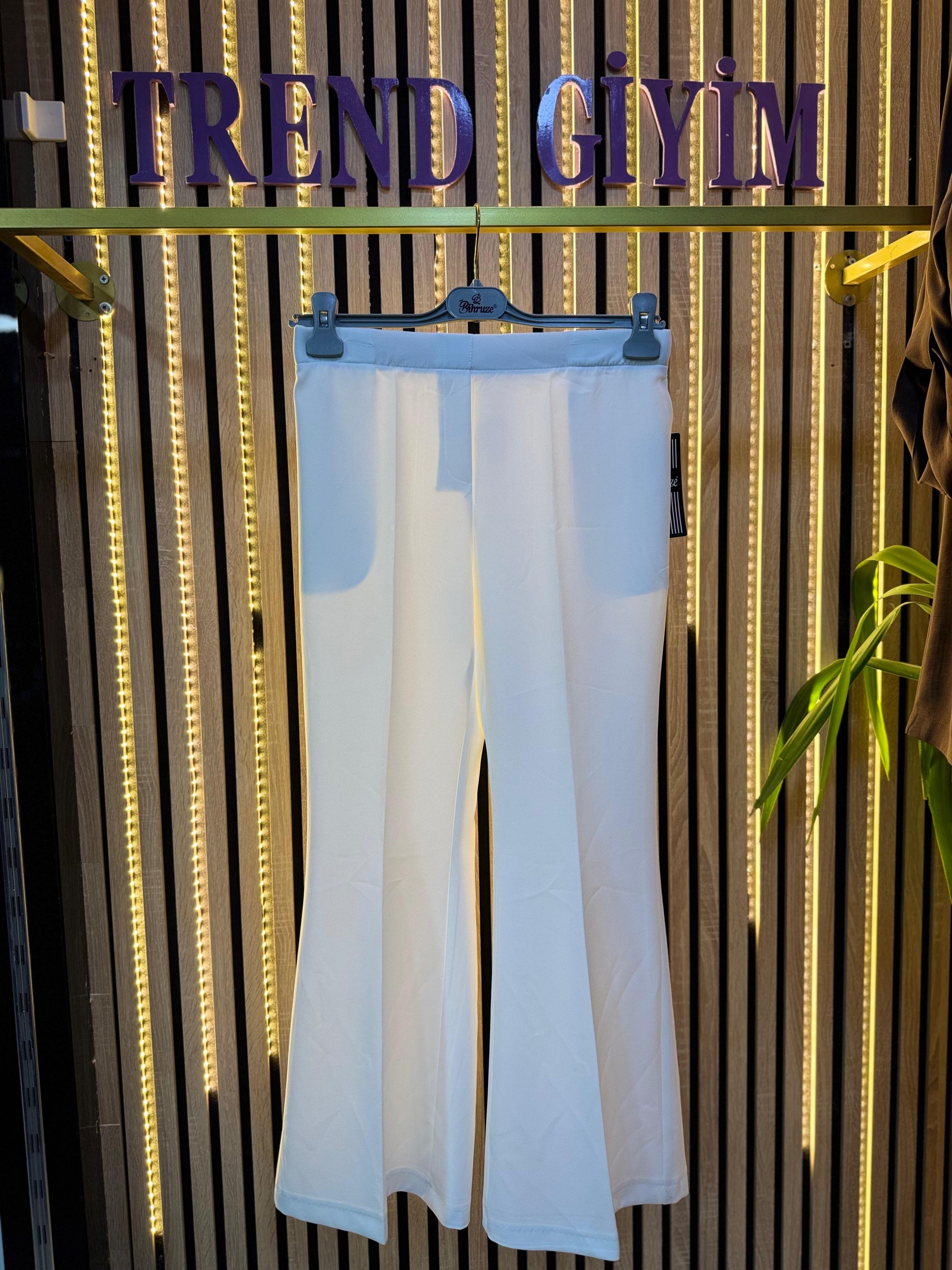 BİHRUZE İSPANYOL PAÇA KREP PANTOLON TAŞ RENGİ