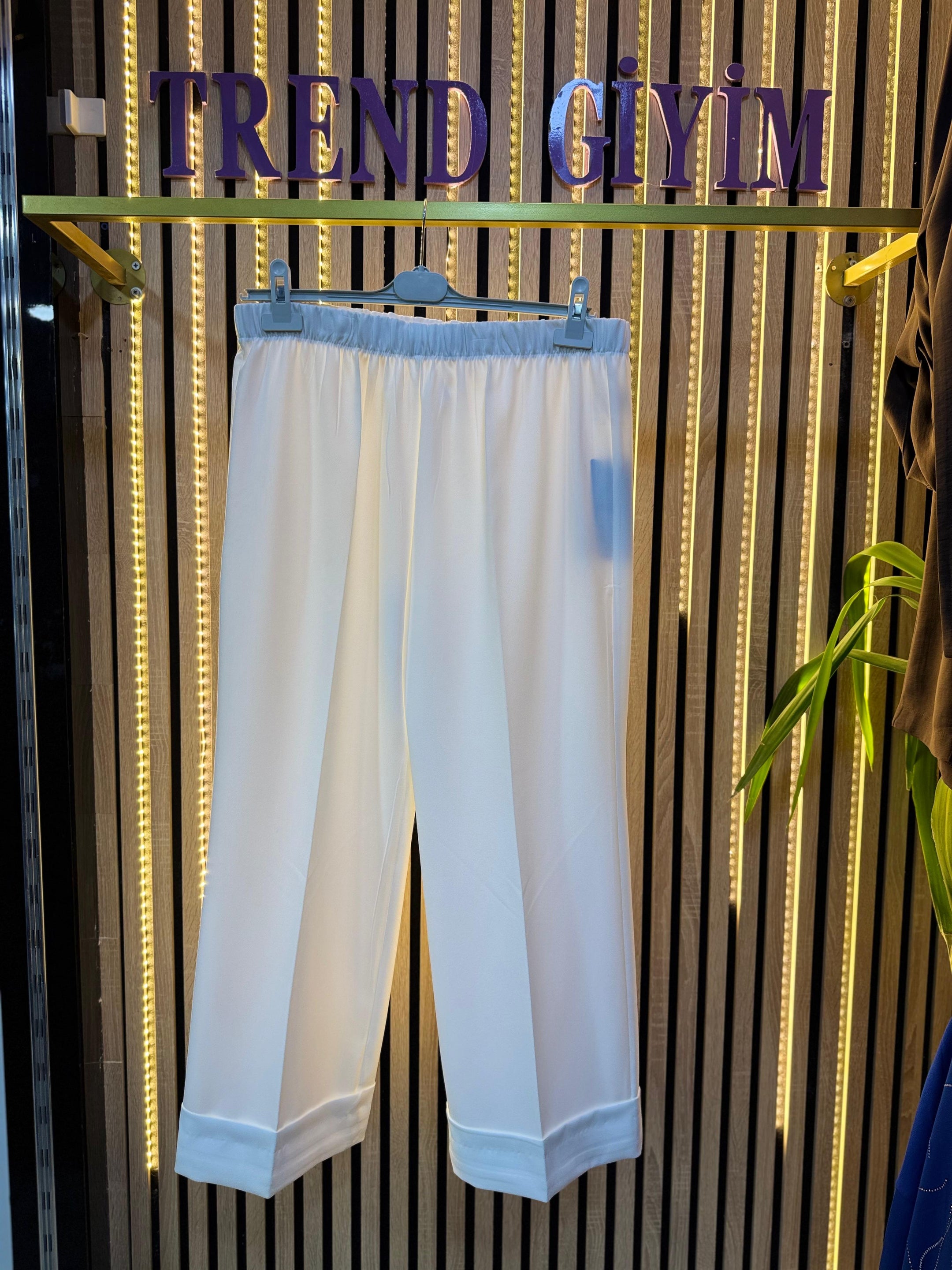 BİHRUZE BOL PAÇA MANŞETLİ KREM PANTOLON TAŞ RENGİ