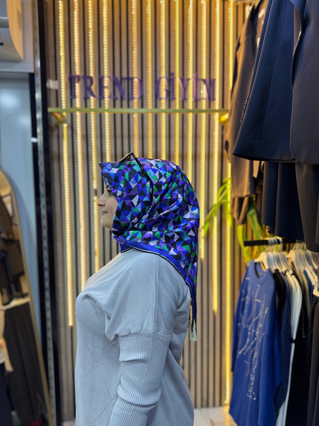 ARMİNE İPEK EŞARP T16