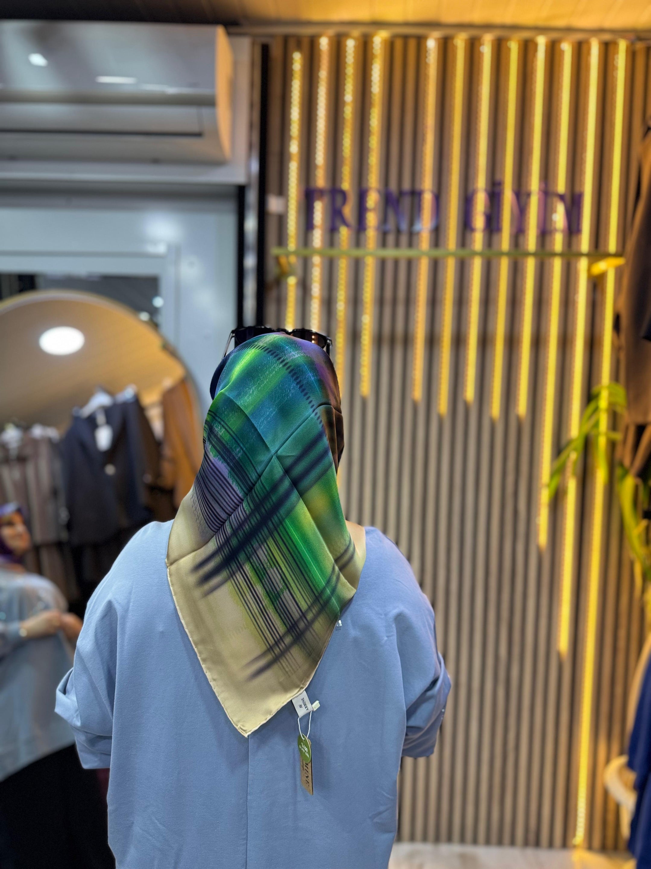 ARMİNE İPEK EŞARP T12