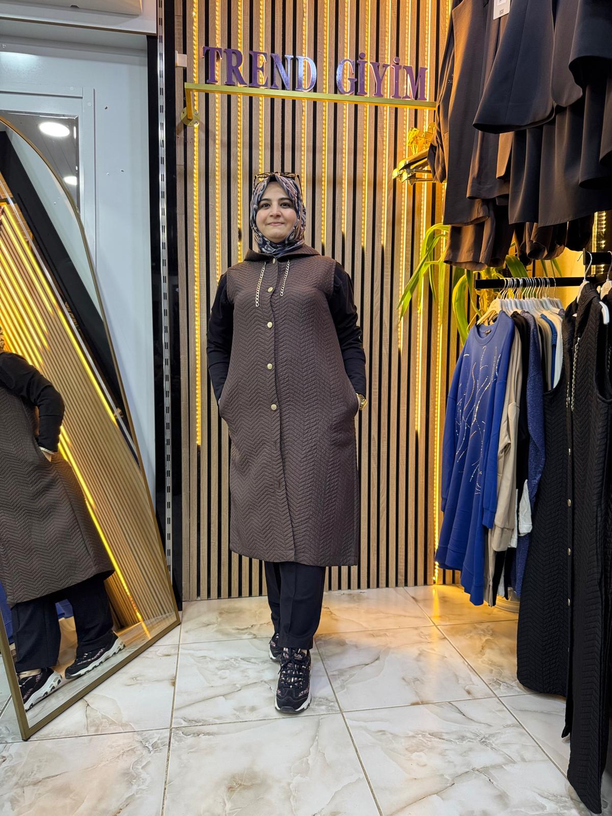 KAPİTONE YELEK ACI KAHVE