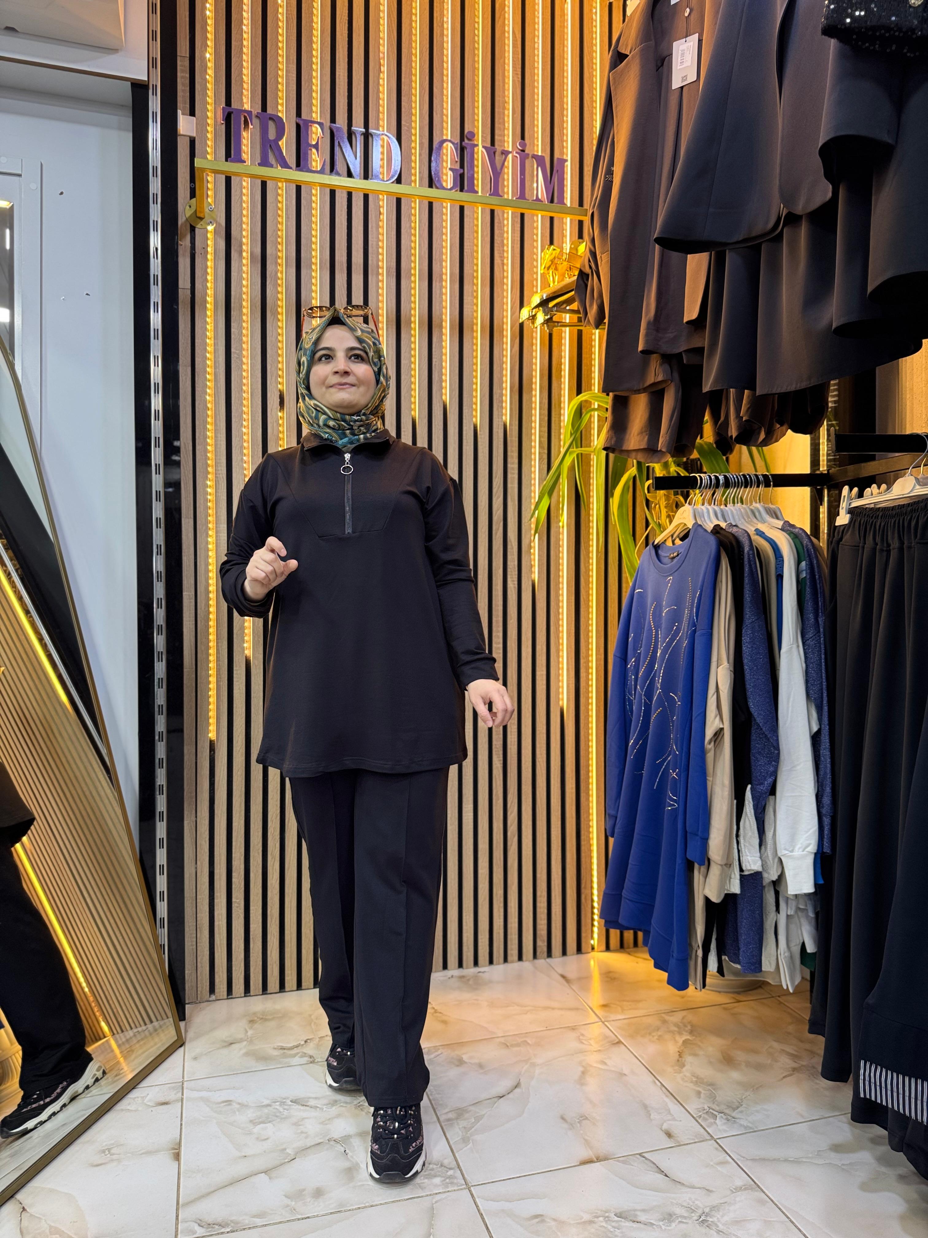 YARIM FERMUARLI TAKIM SİYAH KT21