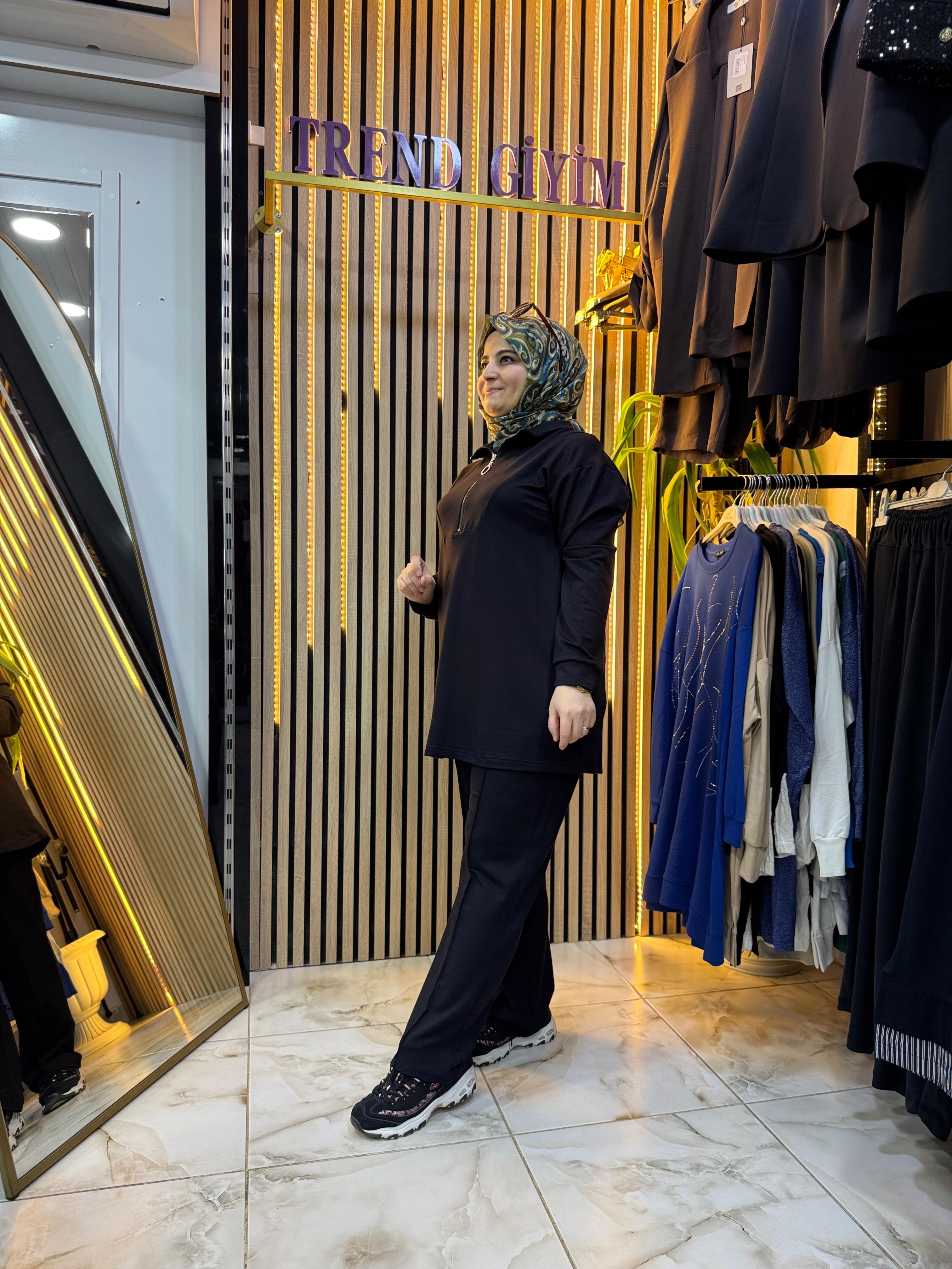 YARIM FERMUARLI TAKIM SİYAH KT21